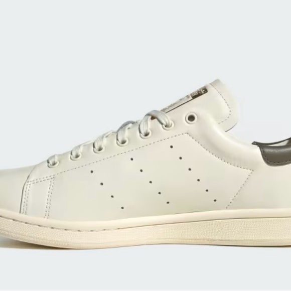 Cream Stan Smith Adidas Shoes - Picture 2 of 12